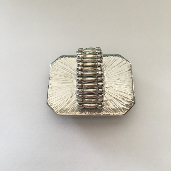 Rectangular Stretch Ring - Picture 3 of 5